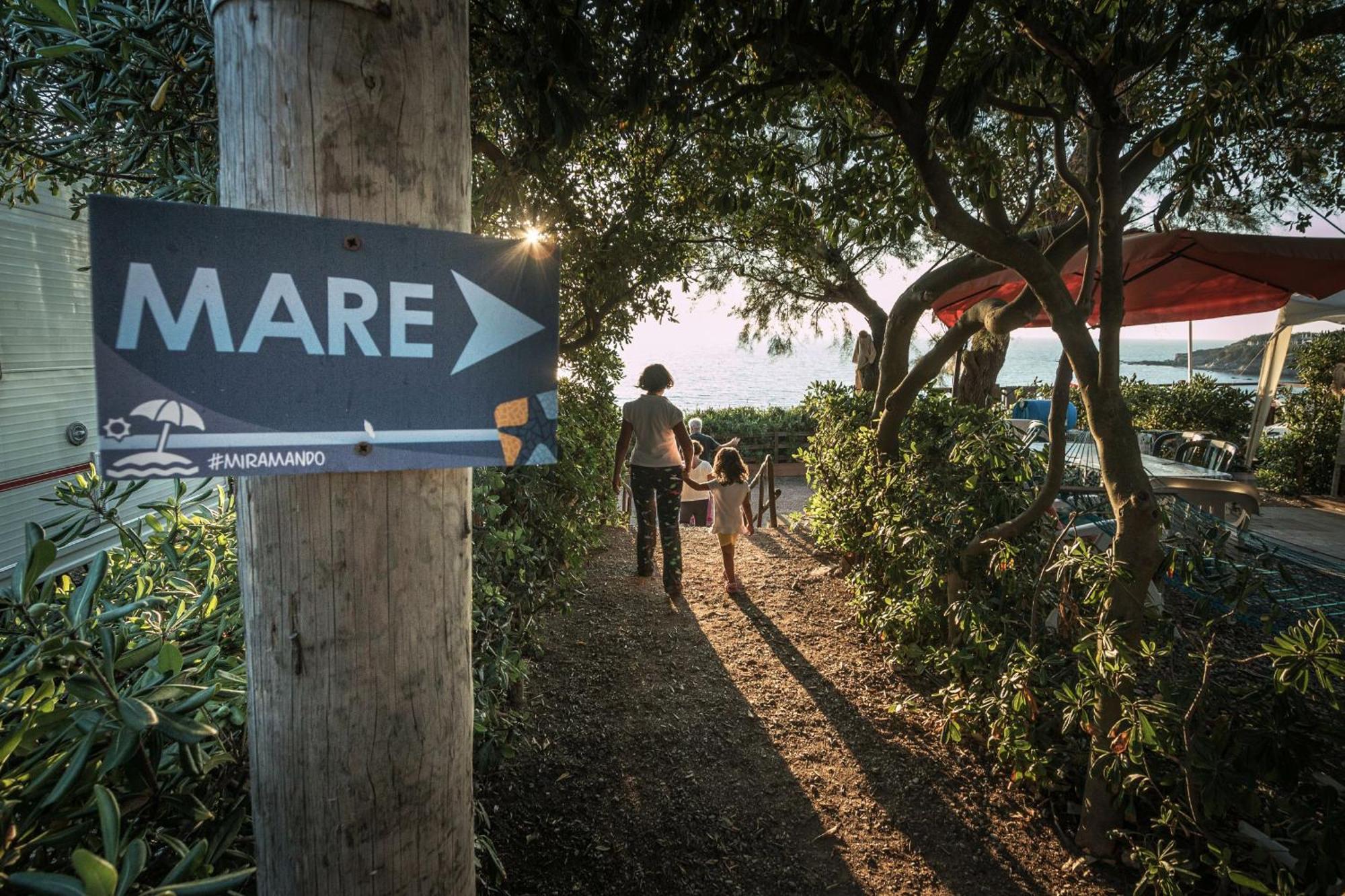 Villaggio Miramare Livorno Bagian luar foto